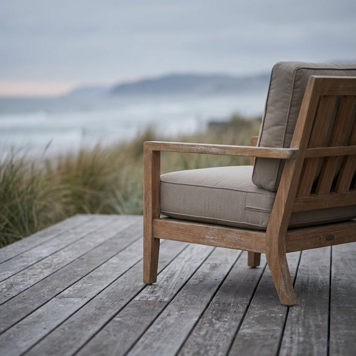 Weather-Resistant Coastal Outdoor Furniture: Teak's Superior Salt Air Protection - Teak HQ™