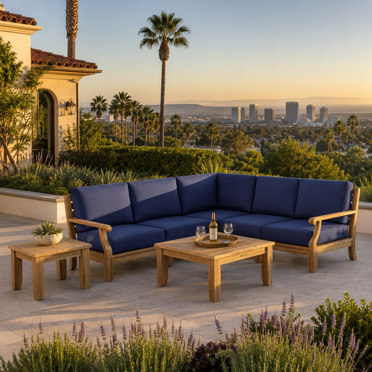 Outdoor Furniture for <em>Beverly Hills</em> Homes