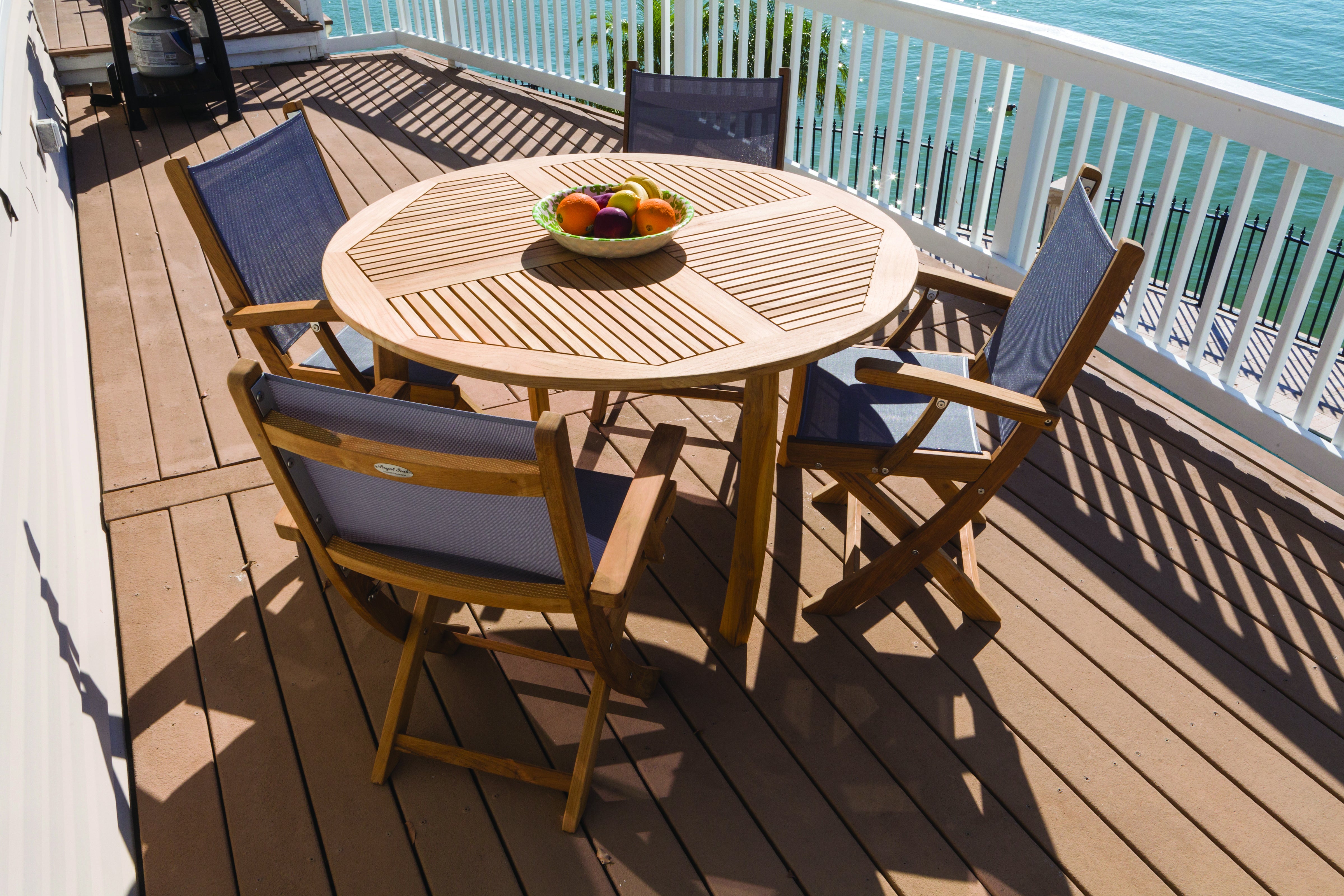 Circular Teak Dining Table (Img 3)